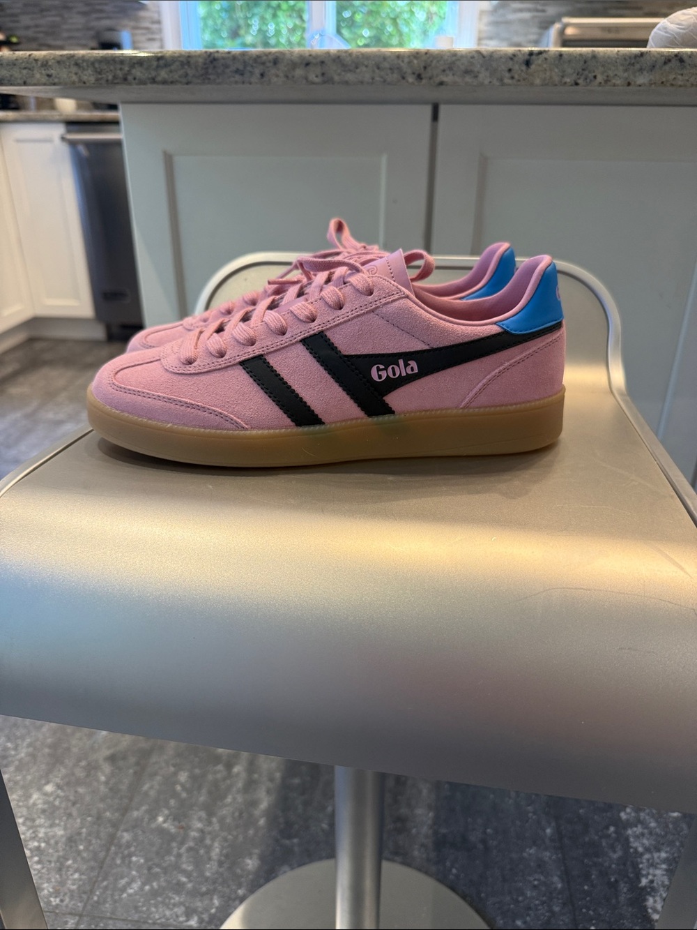 BRAND NEW NO BOX GOLA pink suede viper sneakers with blue heel tab